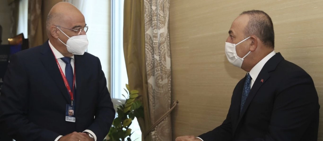 Μετά τις προκλήσεις Ρ.Τ.Ερντογάν ο Μ.Τσαβούσογλου κοροϊδεύει τον Ν.Δένδια: «Θα τα πούμε σαν δύο καλοί γείτονες»